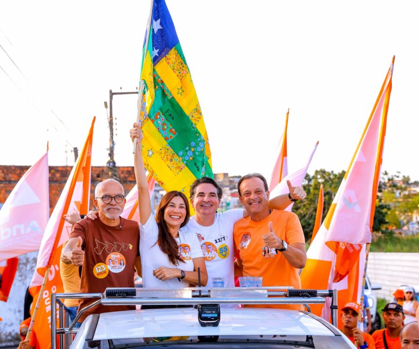 Edvaldo Nogueira, Hilda Ribeiro, Gustinho Ribeiro e André Moura durante a carreata em Lagarto