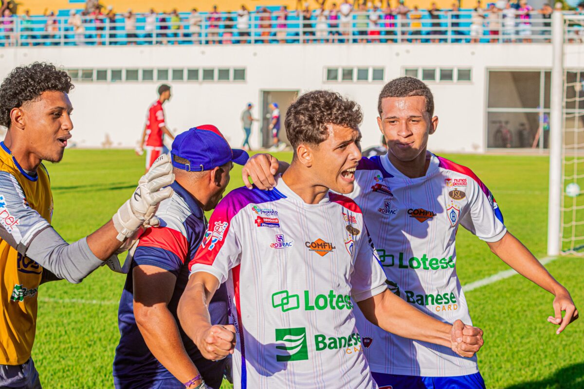 Itabaiana vence o Sergipe em jogo de oito gols; Falcon bate Confiança