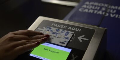 Metrô do Rio adota nome Estação Democracia até o primeiro turno
