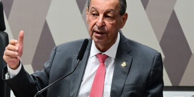 Relator mantém fim da escala 6x1 e derruba 36 emendas à PEC