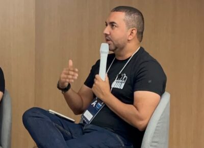 Rodrigo Tuchê durante o painel sobre corrida de rua no Summit ABRACEO Regional Nordeste