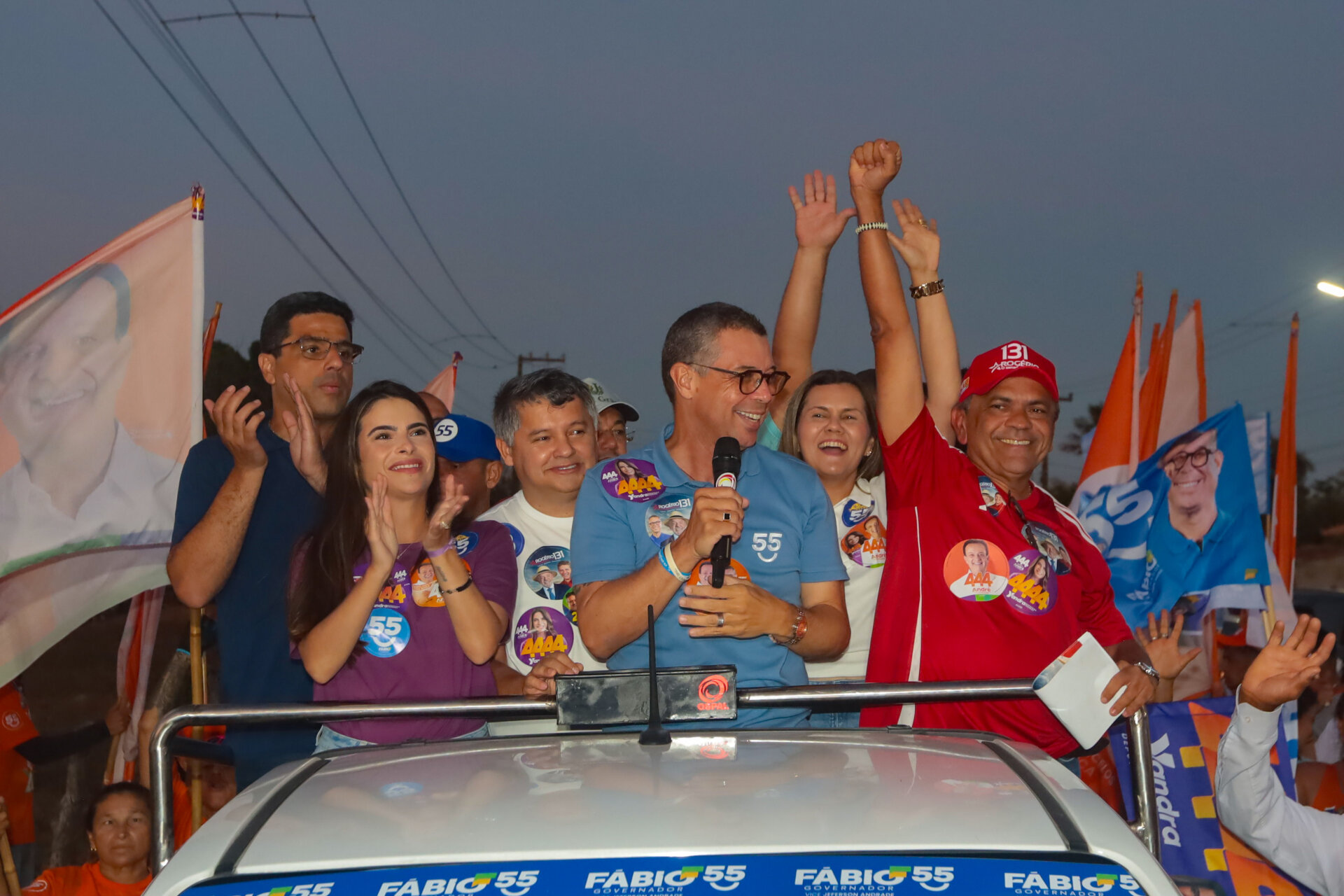 A deputada federal Yandra Moura durante a carreata em Graccho Cardoso