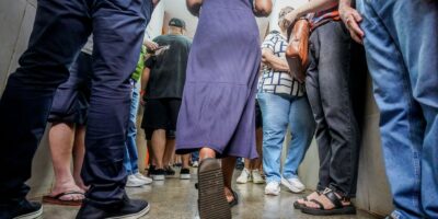 Eleitor sofre infarto e morre em fila de votação no Rio