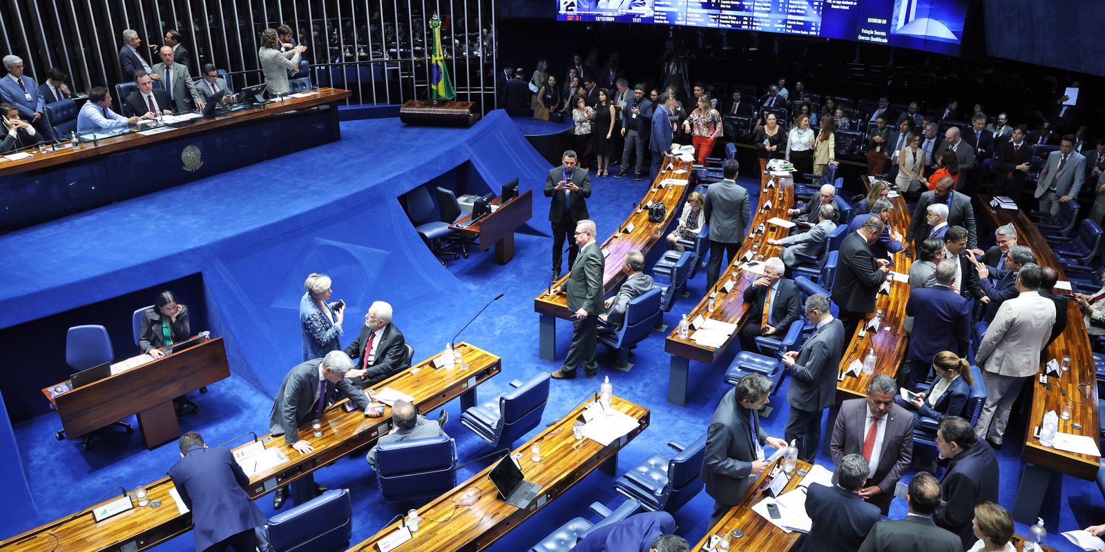 PL domina disputa pelo Senado e chegará a 28 cadeiras em 2027