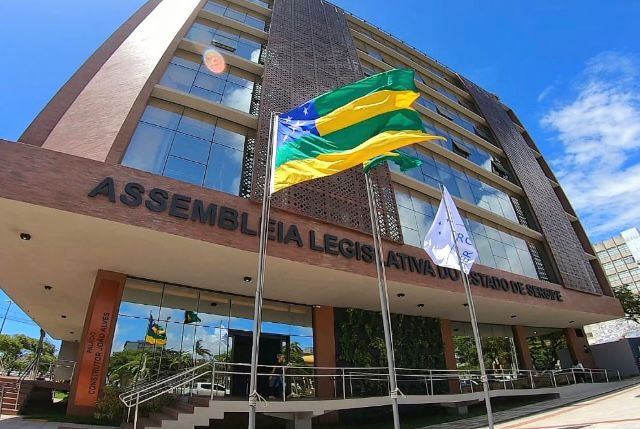 Sergipe define 24 deputados estaduais; Cristiano lidera votação