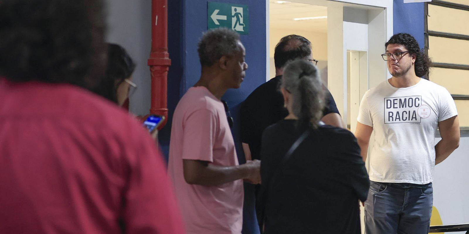 Votação segue até 17h; filas terão atendimento garantido